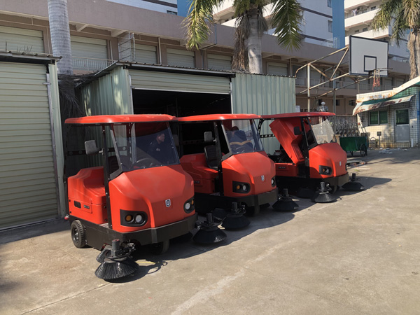 選擇掃地車時需要注意哪些問題？