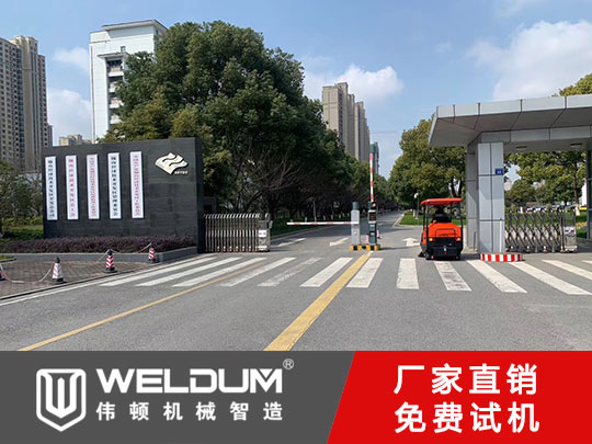 小區(qū)掃地車(chē)多少錢(qián)一輛