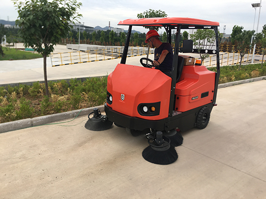 品牌廠家簡述電動掃地車實用性