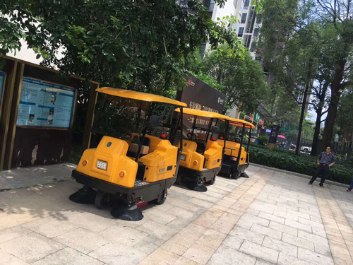 小區(qū)掃地機多少錢？使用效率高不高